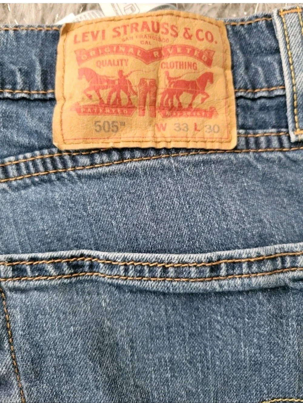 Levi's 505 Straight Leg Blue Jeans Medium Wash Denim Low Rise Cotton 33x30